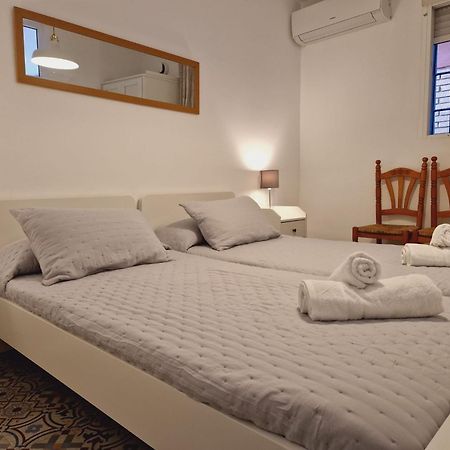 Apartment On The Beach Малага Экстерьер фото