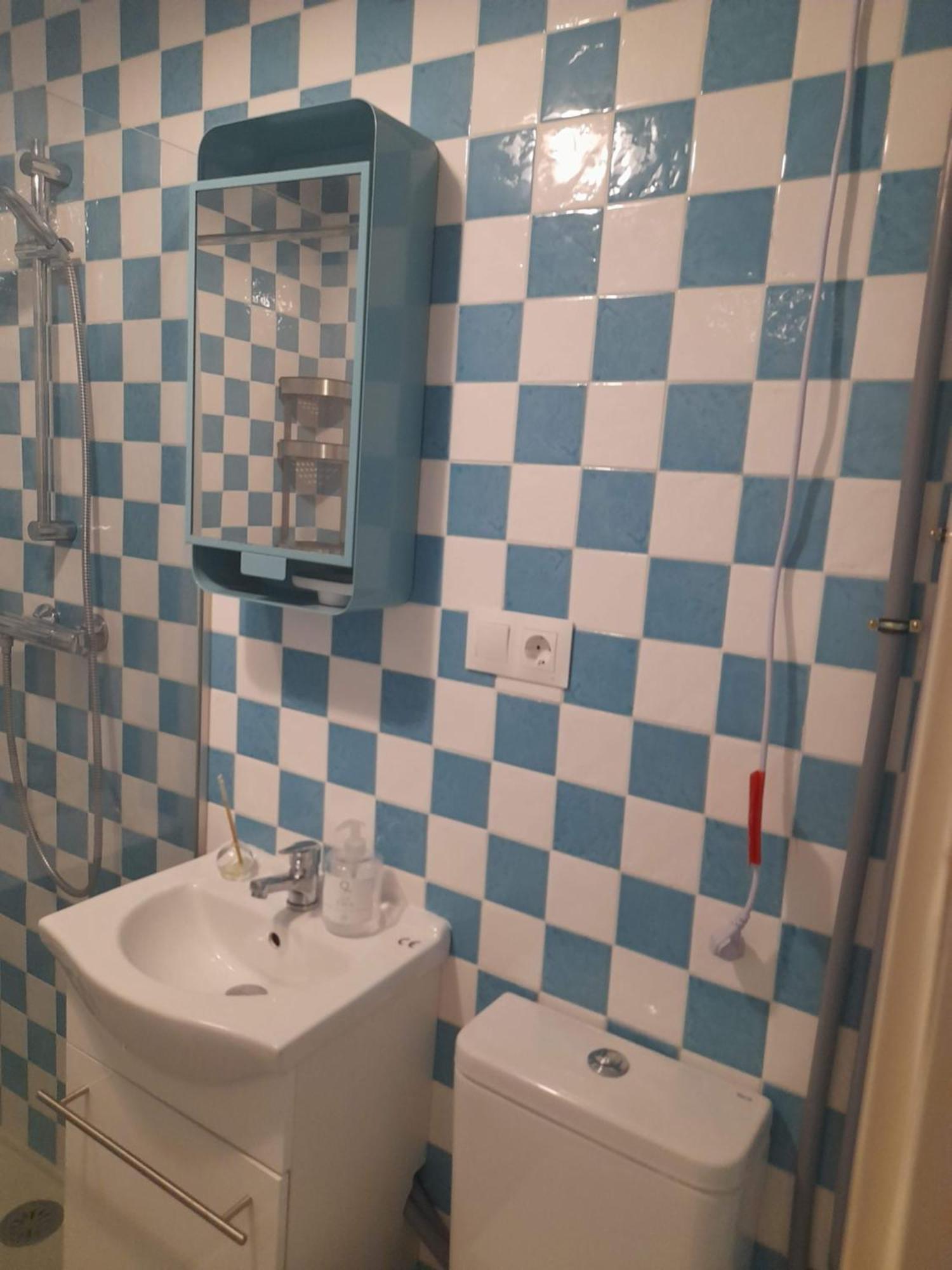 Apartment On The Beach Малага Экстерьер фото