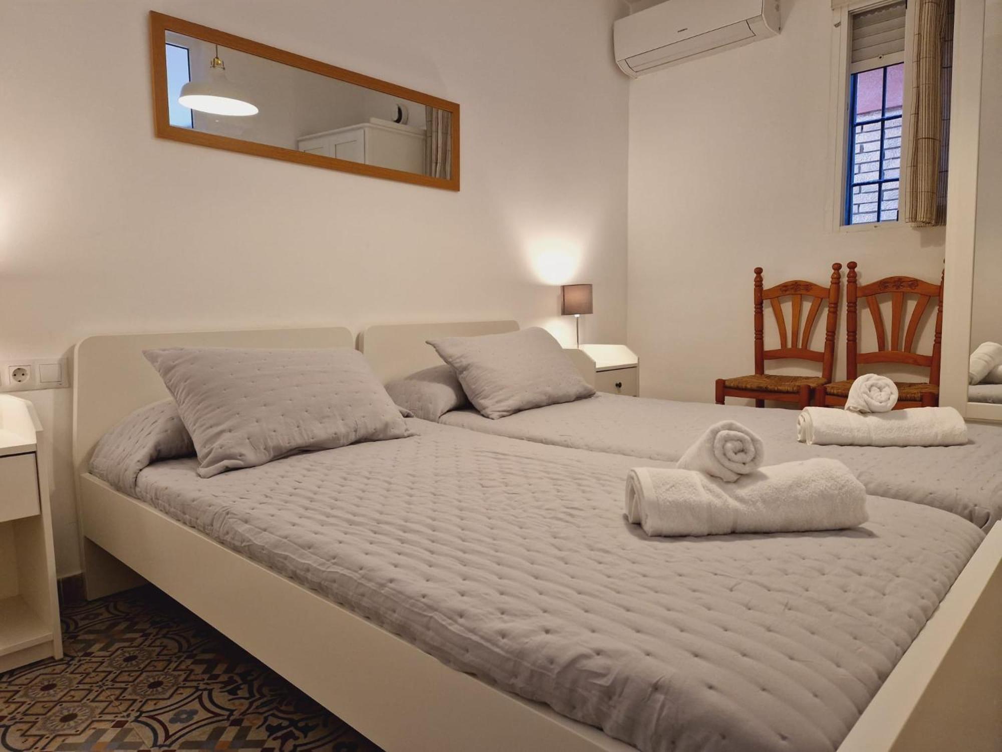 Apartment On The Beach Малага Экстерьер фото